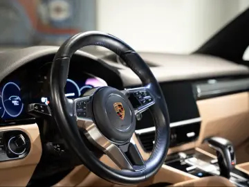 Porsche Cayenne Platinum Edition Luftfederung BOSE