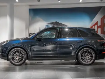 Porsche Cayenne Platinum Edition Luftfederung BOSE