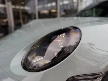 Porsche 992 911 Carrera PDLS  XPELL CHRONO ACC GLASDACH