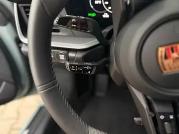 Porsche 992 911 Carrera PDLS  XPELL CHRONO ACC GLASDACH