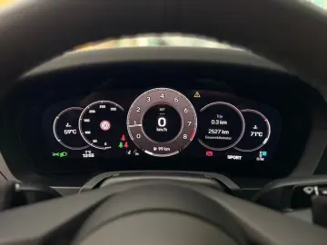 Porsche 992 911 Carrera PDLS  XPELL CHRONO ACC GLASDACH