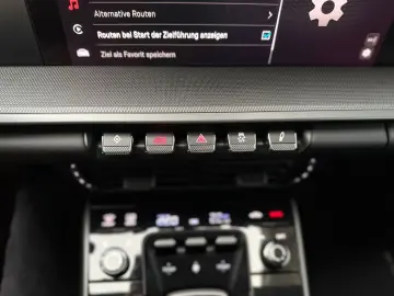 Porsche 992 911 Carrera PDLS  XPELL CHRONO ACC GLASDACH