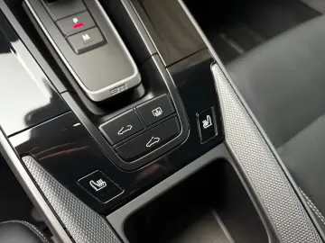 Porsche 992 911 Carrera PDLS  XPELL CHRONO ACC GLASDACH