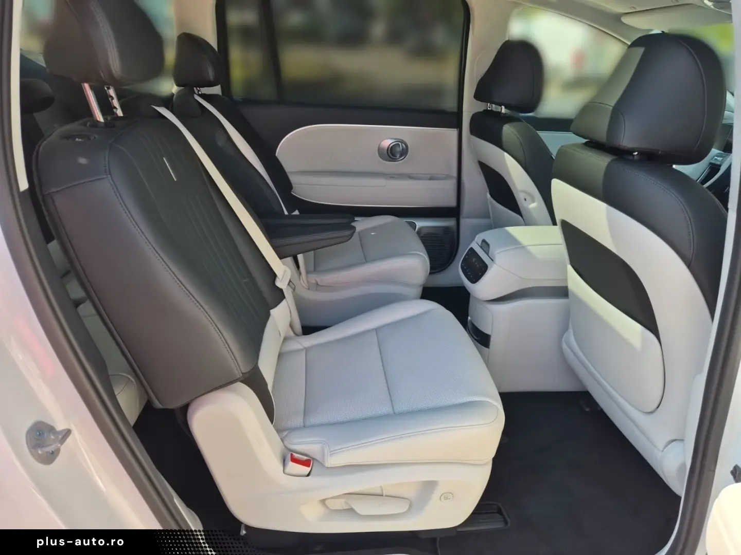 Hyundai IONIQ 9 UNIQ