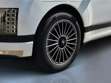 Hyundai IONIQ 9 UNIQ