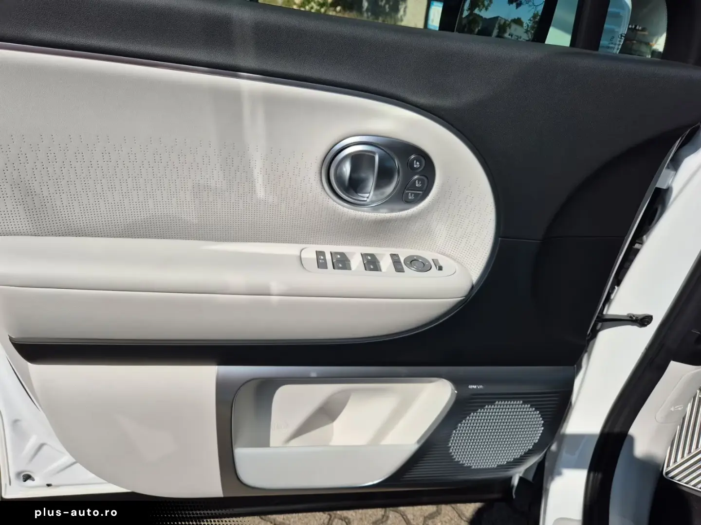 Hyundai IONIQ 9 UNIQ