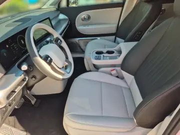 Hyundai IONIQ 9 UNIQ