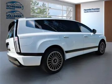 Hyundai IONIQ 9 UNIQ