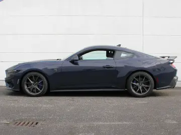 FORD Mustang 5.0 V8 Dark Horse Magne Ride Kamera 1.Hd