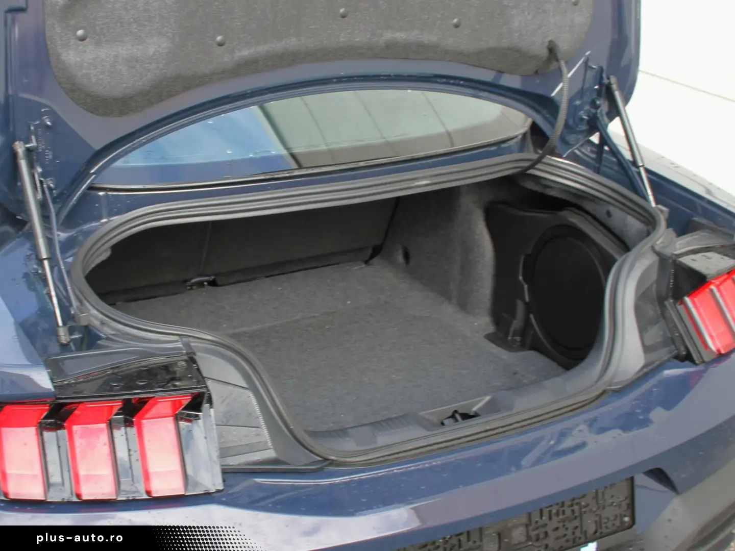 FORD Mustang 5.0 V8 Dark Horse Magne Ride Kamera 1.Hd