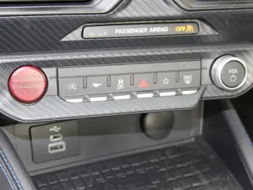 FORD Mustang 5.0 V8 Dark Horse Magne Ride Kamera 1.Hd