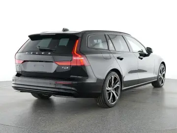 VOLVO V60 T6 Ultra Dark Recharge Plug-In Hybrid AWD