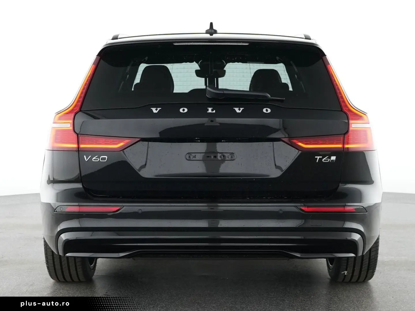 VOLVO V60 T6 Ultra Dark Recharge Plug-In Hybrid AWD