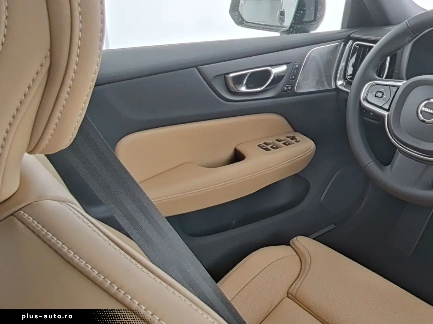 VOLVO V60 T6 Ultra Dark Recharge Plug-In Hybrid AWD