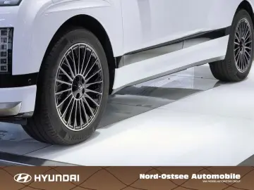 Hyundai IONIQ 9 UNIQ