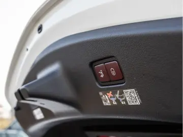 MERCEDES-BENZ CLE 300 e AMG-Sport Burmester Ventil 360