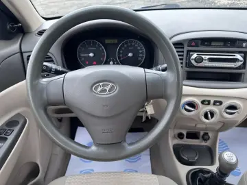 Hyundai Accent 1.4i AC 171678 km euro4 2007