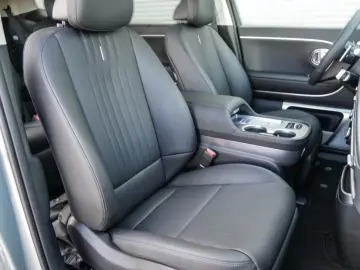 Hyundai IONIQ 9 UNIQ