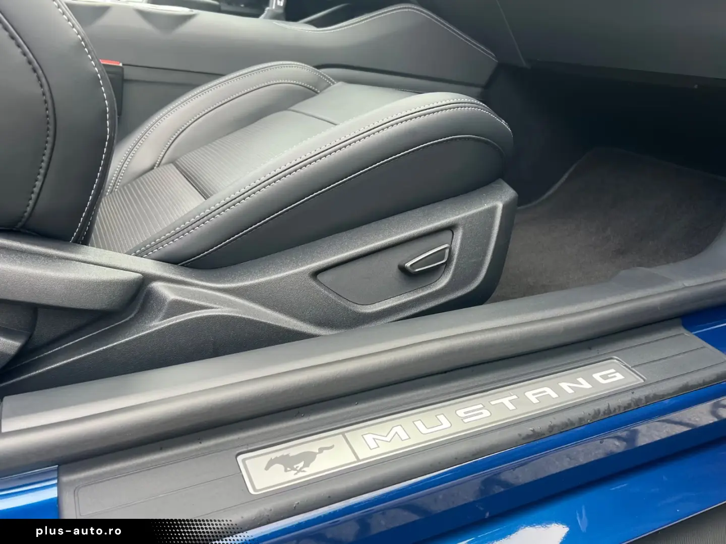 Ford Mustang Convertible 5.0 Ti-VCT V8 328 GT MY 2024