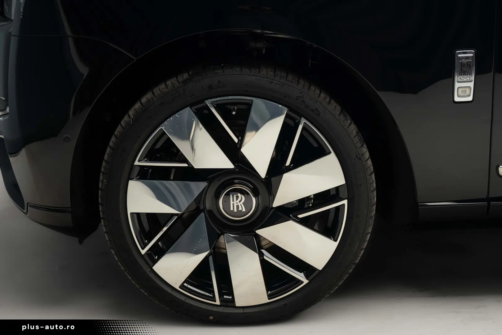 Rolls Royce Cullinan Facelift 4 Seats