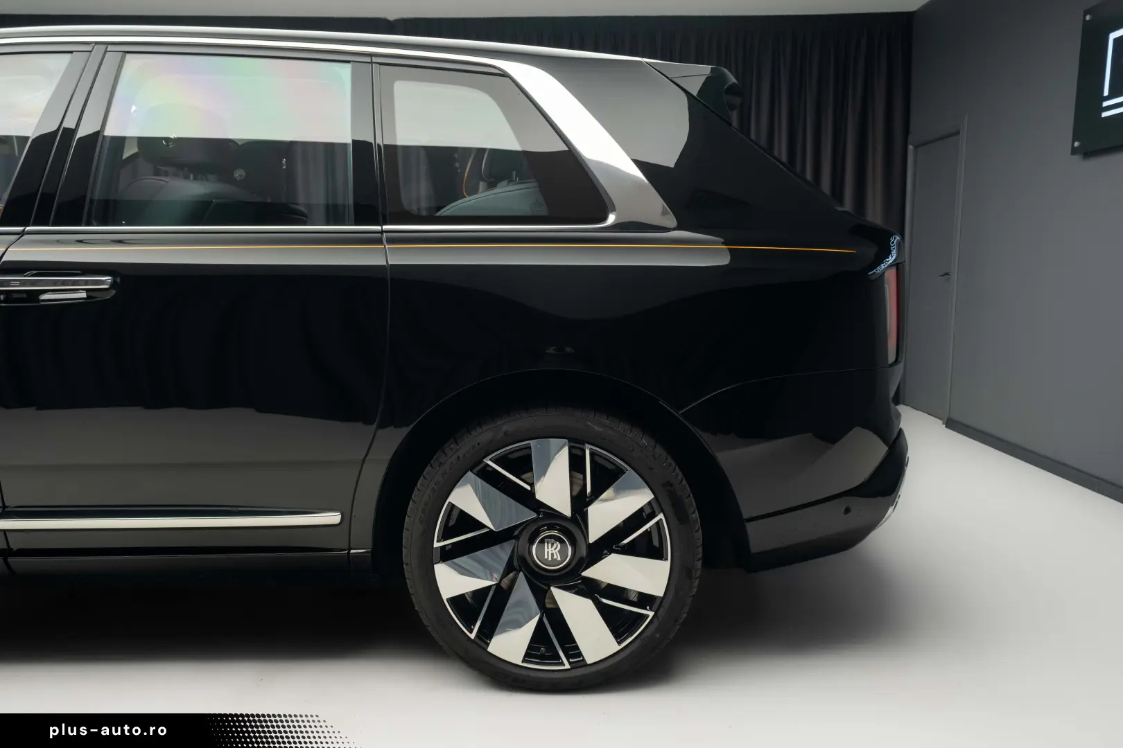 Rolls Royce Cullinan Facelift 4 Seats