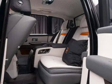 Rolls Royce Cullinan Facelift 4 Seats