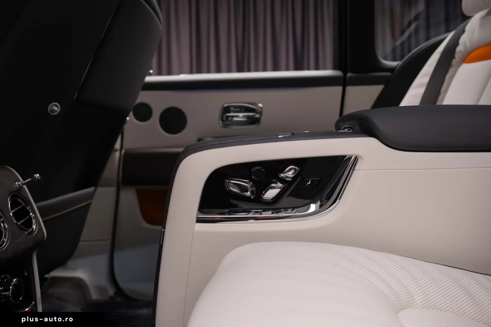 Rolls Royce Cullinan Facelift 4 Seats