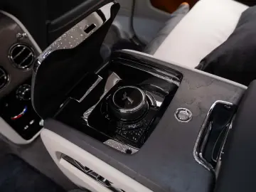 Rolls Royce Cullinan Facelift 4 Seats