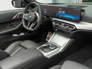 BMW M440i xDrive Cab