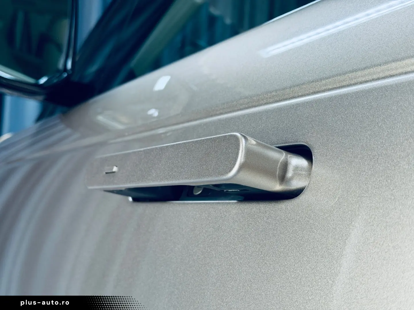 LAND ROVER Range Rover P530 SV LWB STHZ AHK VOLL