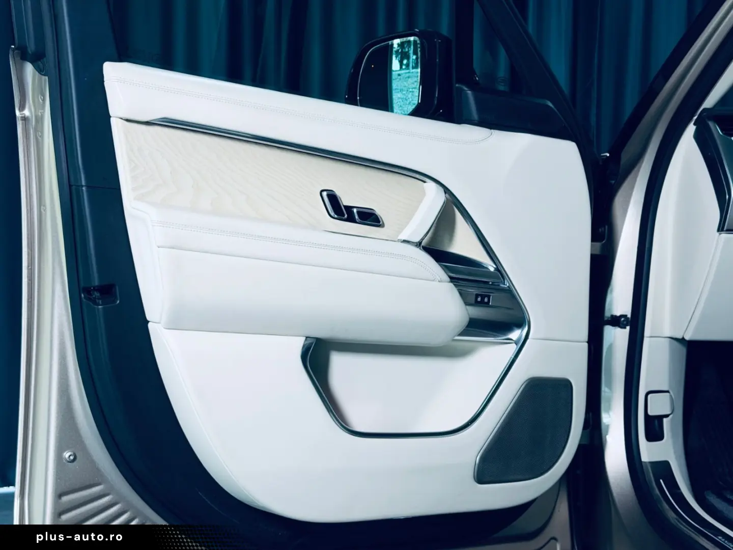 LAND ROVER Range Rover P530 SV LWB STHZ AHK VOLL