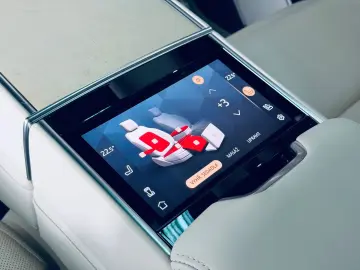 LAND ROVER Range Rover P530 SV LWB STHZ AHK VOLL