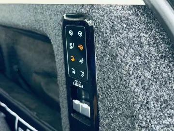 LAND ROVER Range Rover P530 SV LWB STHZ AHK VOLL