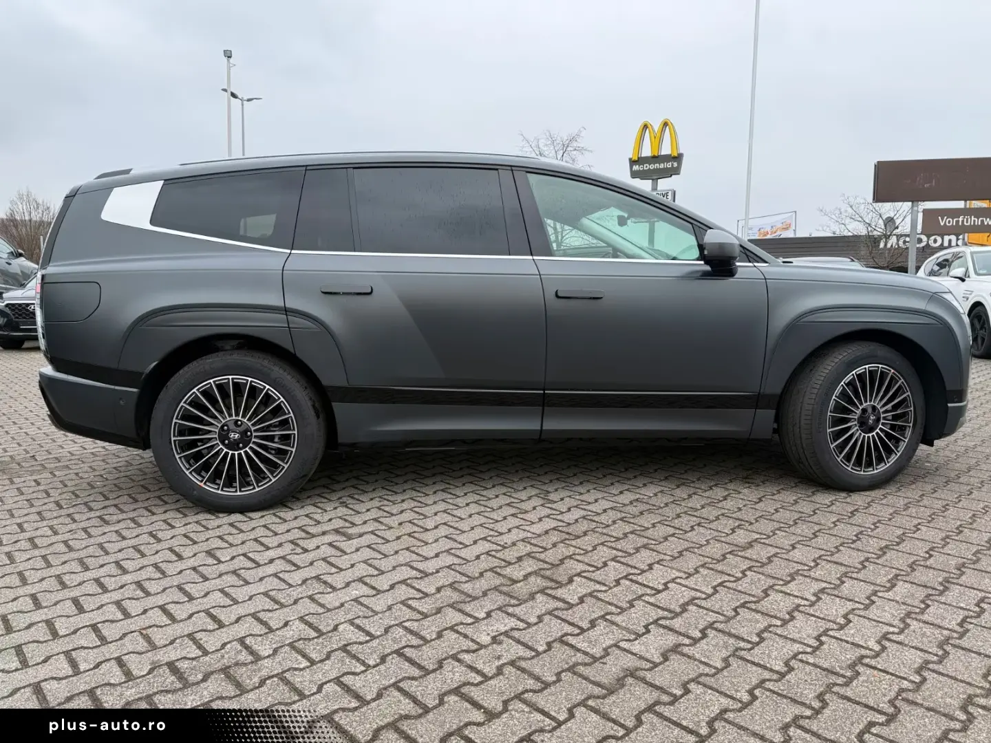 Hyundai IONIQ 9 Uniq