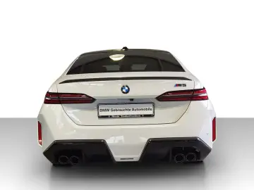 BMW M5 Lim. Carbon-Keramik-Bremse Sitzbelüftung