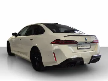 BMW M5 Lim. Carbon-Keramik-Bremse Sitzbelüftung