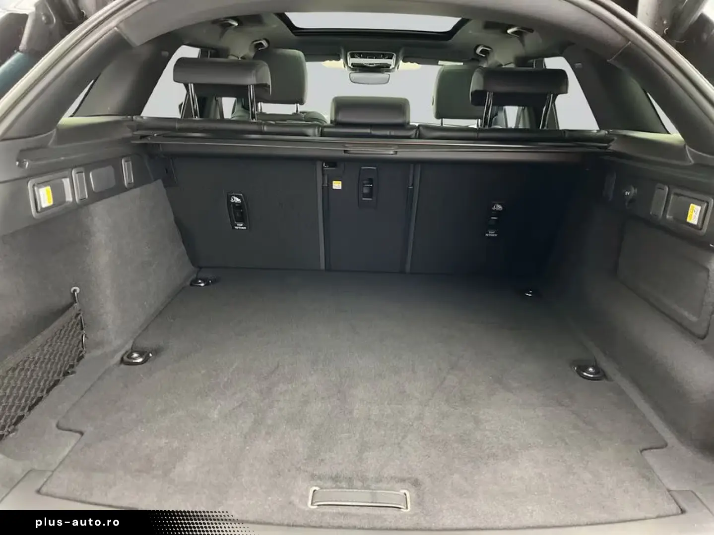 Land Rover Range Rover Velar P400e Dynamic SE