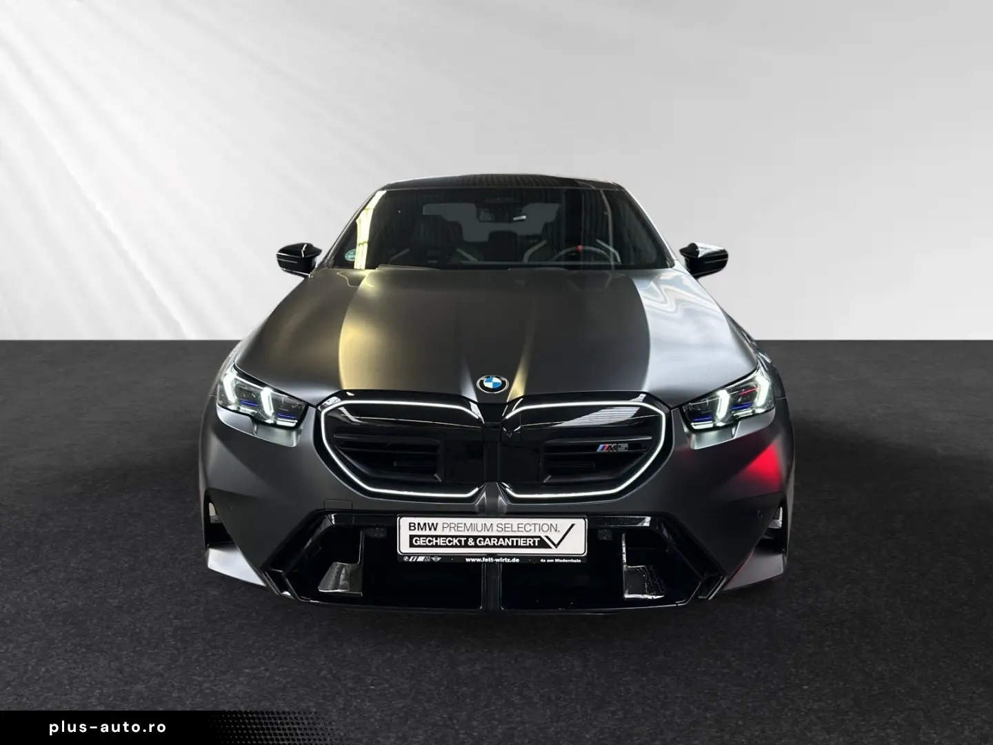 BMW M5 Limousine  FrozenDeepGrey  Pano DAProf. B&W