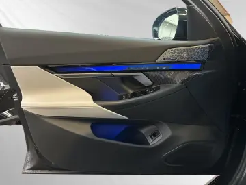 BMW M5 Limousine  FrozenDeepGrey  Pano DAProf. B&W