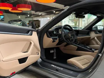 PORSCHE 911 Carrera S Cabriolet