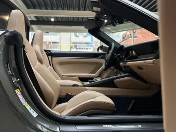 PORSCHE 911 Carrera S Cabriolet