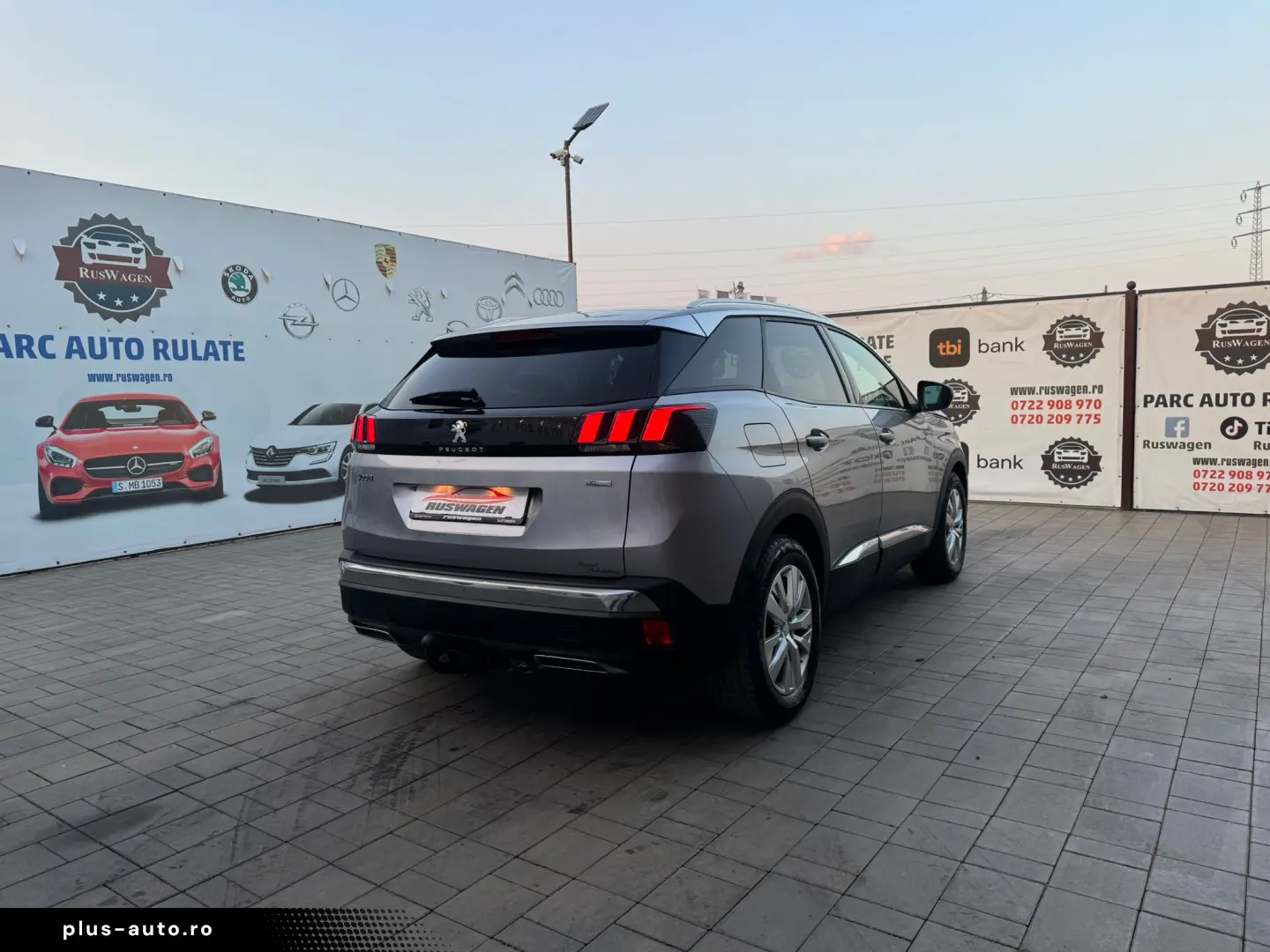 Peugeot 3008 2017 10 1.2