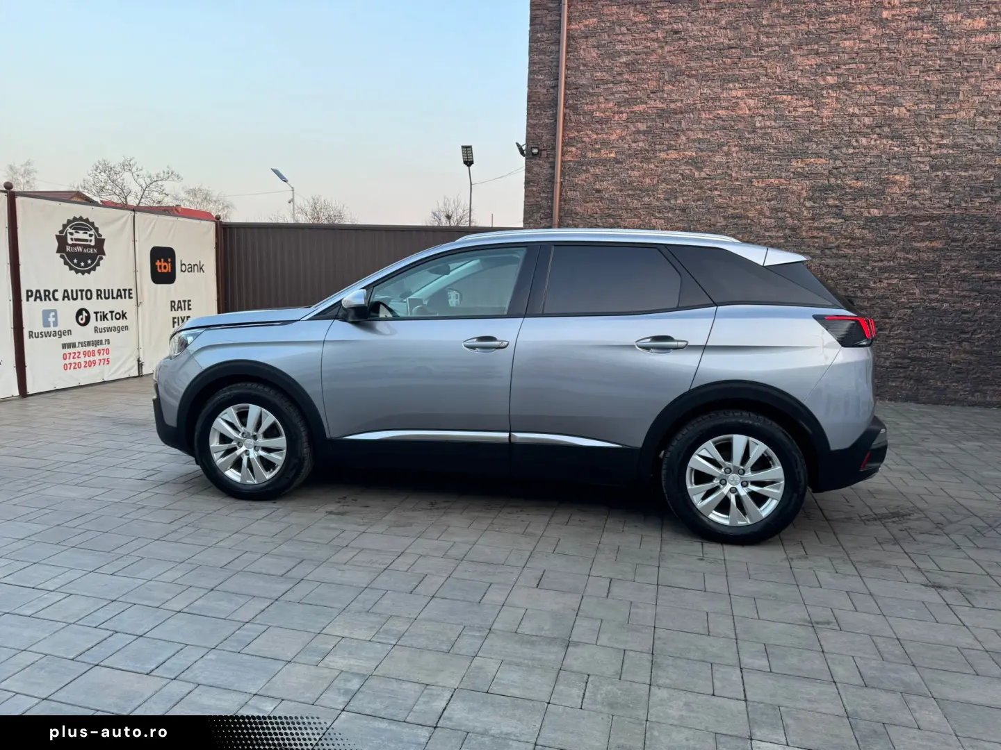 Peugeot 3008 2017 10 1.2