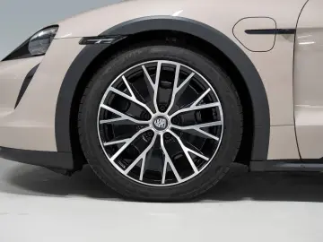 PORSCHE Taycan 4 Cross Turismo