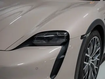 PORSCHE Taycan 4 Cross Turismo
