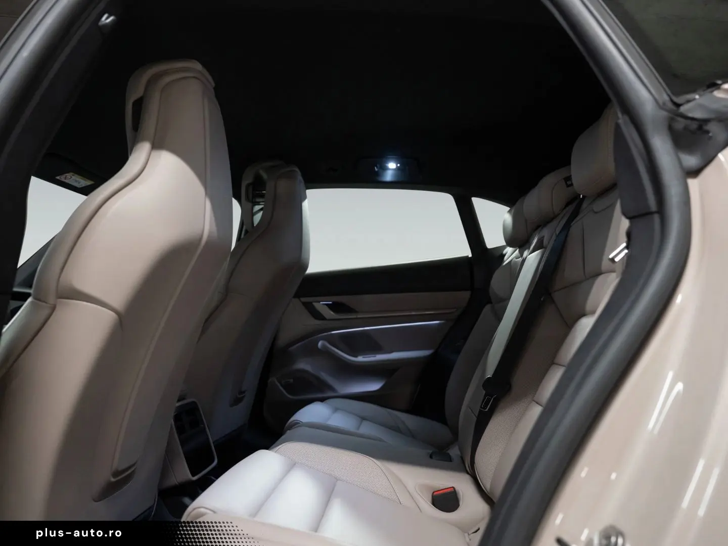 PORSCHE Taycan 4 Cross Turismo