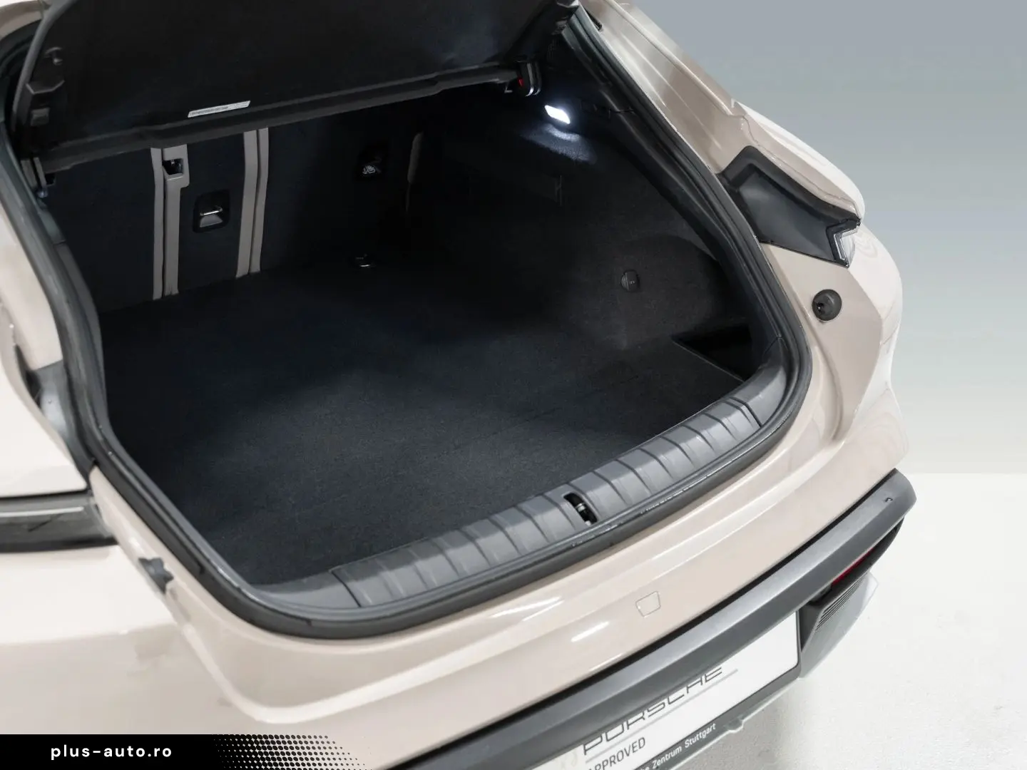 PORSCHE Taycan 4 Cross Turismo