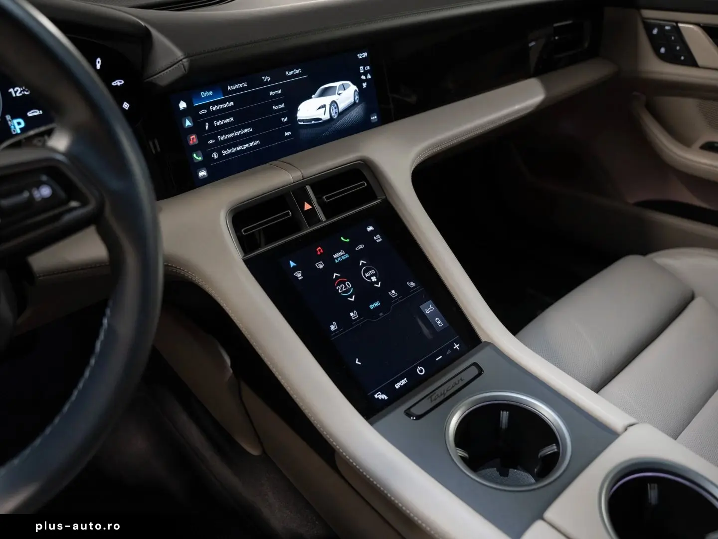 PORSCHE Taycan 4 Cross Turismo