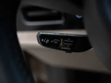 PORSCHE Taycan 4 Cross Turismo