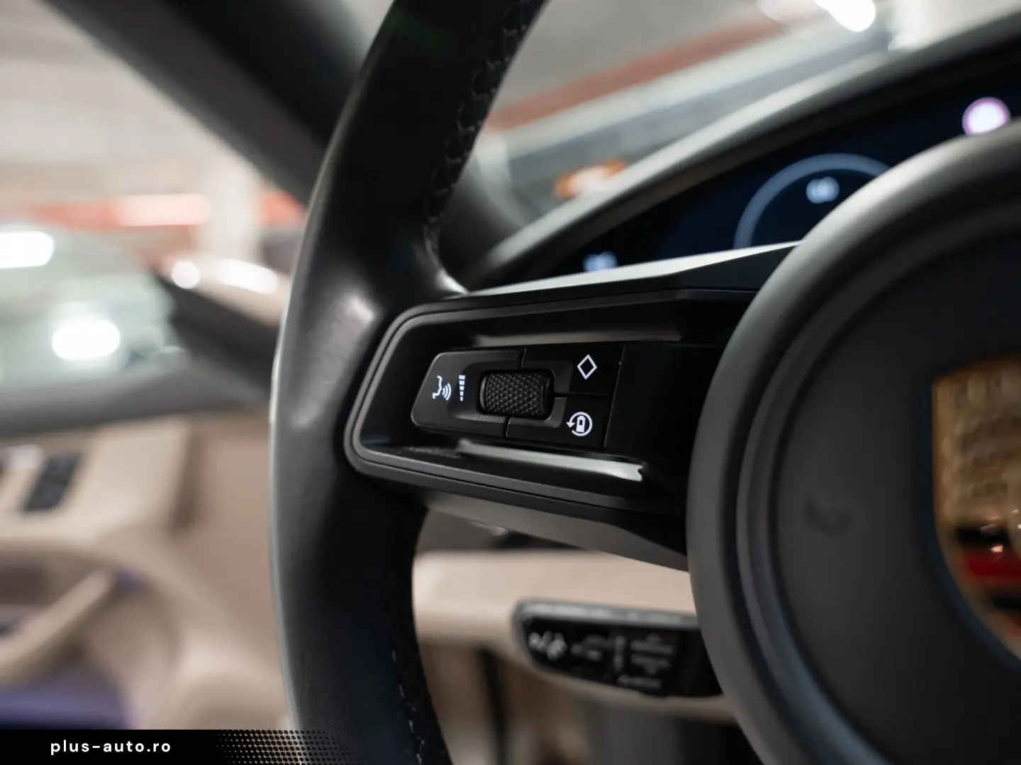 PORSCHE Taycan 4 Cross Turismo